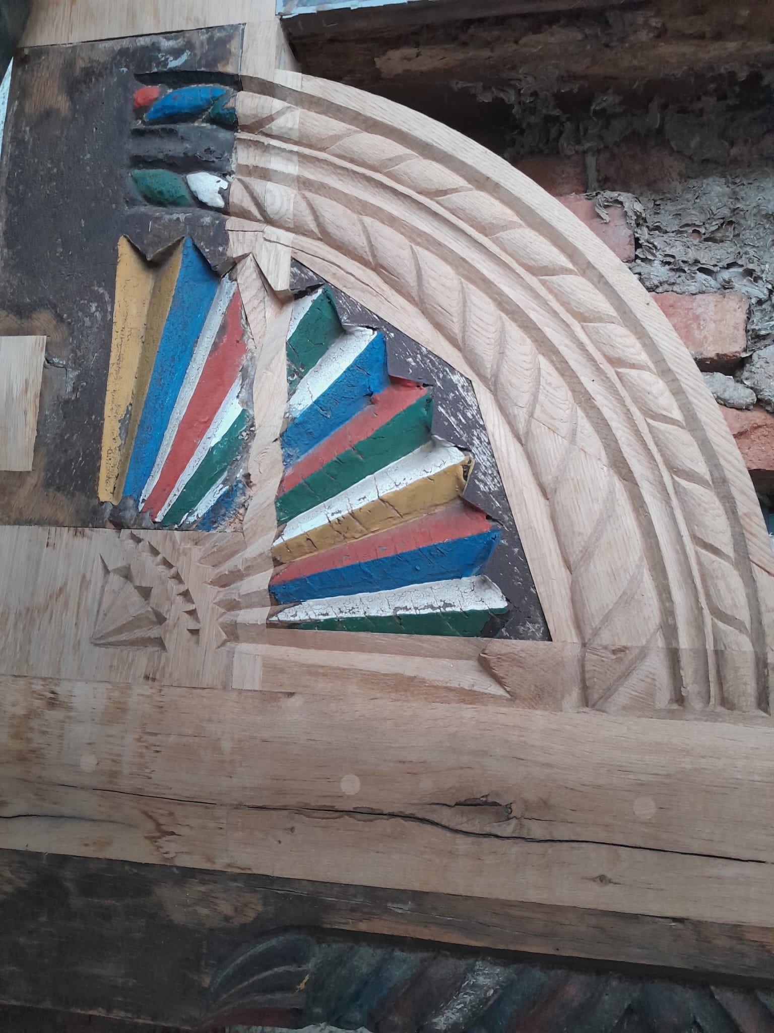 Holzreparaturen & Schnitzarbeiten